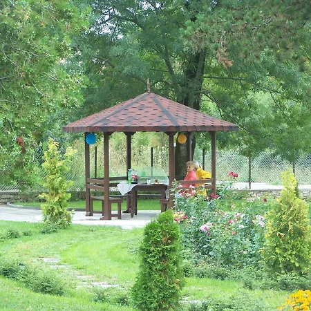 Къща За Гости Гостилица Guest house *